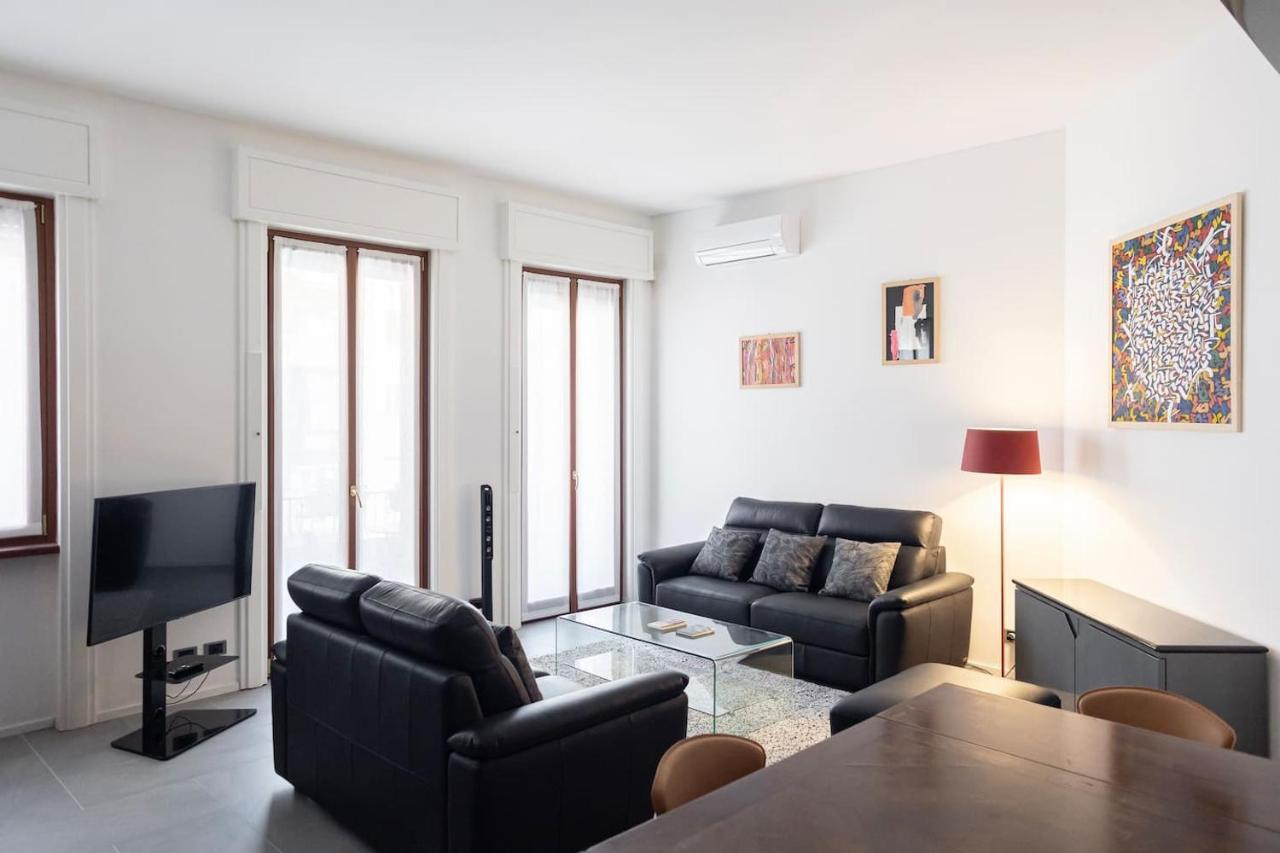 Apartment Close To Duomo Milano Esterno foto